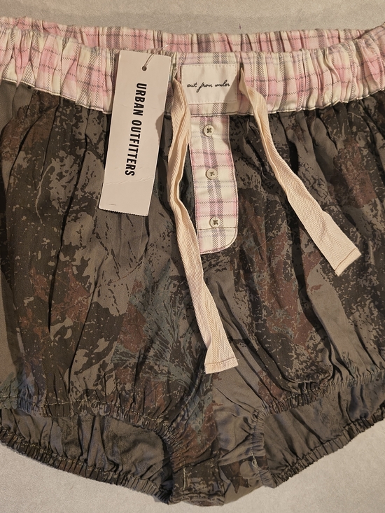 Urban Outfitters Pants - Urban Outfitters Olive Camo Shorts with Pink Plaid Waist